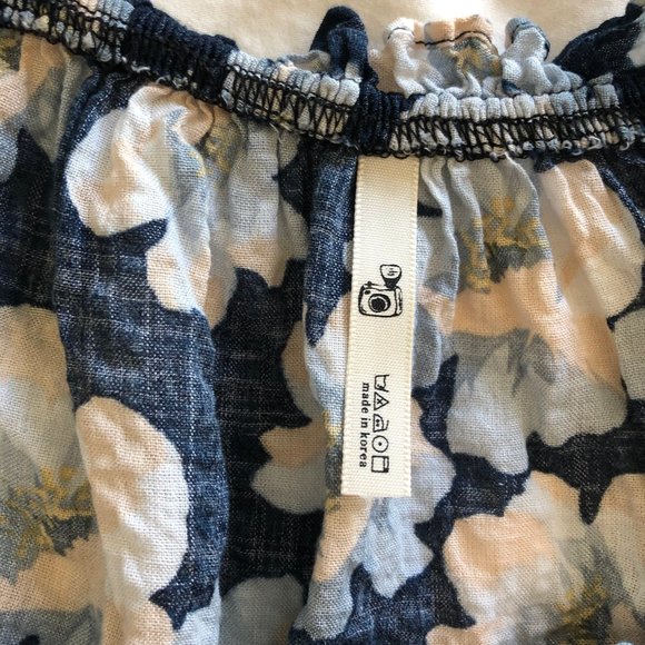 Floral Off-Shoulder Top - Picture 4 of 4